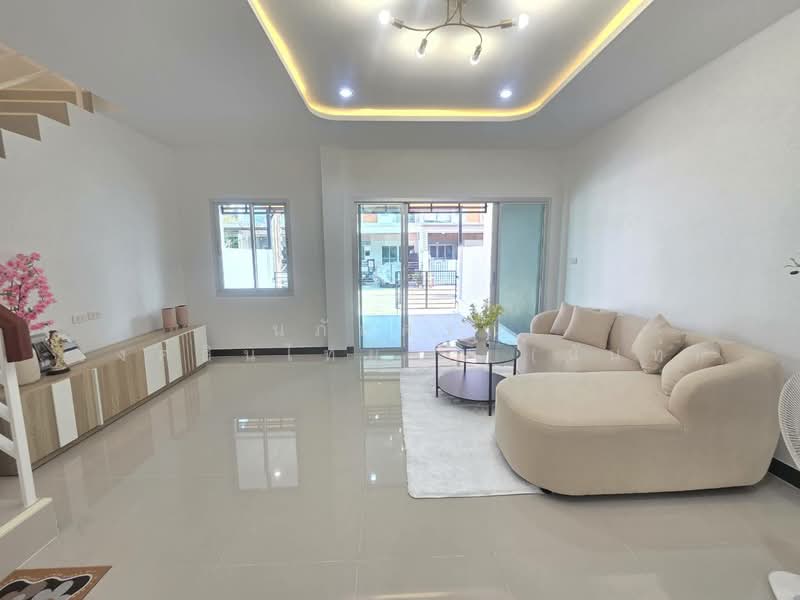 บ้านราชพฤกษ์ สุวรรณภูมิ-ลาดกระบัง : Ratchaphruek Suvarnabhumi-Ladkrabang Village, กรุงเทพ, 397/183 ถ.ฉลองกรุง, ลำปลาทิว, ลาดกระบัง, กรุงเทพ, 100 ตร.ม., ทาวน์เฮ้าส์ ขาย, โดย นภัสศรณ์ วงศ์สินไทยกร (นันท์), 500229114 - DDproperty.com