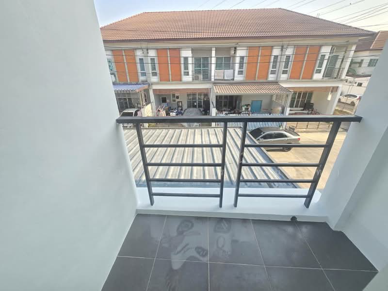 Ratchaphruek Suvarnabhumi-Ladkrabang Village, Bangkok, 397/183 Thanon Chalong Krung, Lam Pla Tiew, Lat Krabang, Bangkok, 3 Bedrooms, 100 sqm, Townhouse For Sale, by นภัสศรณ์ วงศ์สินไทยกร (นันท์), 500229114 - DDproperty.com