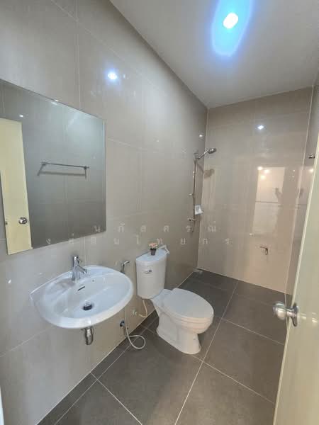 Ratchaphruek Suvarnabhumi-Ladkrabang Village, Bangkok, 397/183 Thanon Chalong Krung, Lam Pla Tiew, Lat Krabang, Bangkok, 3 Bedrooms, 100 sqm, Townhouse For Sale, by นภัสศรณ์ วงศ์สินไทยกร (นันท์), 500229114 - DDproperty.com