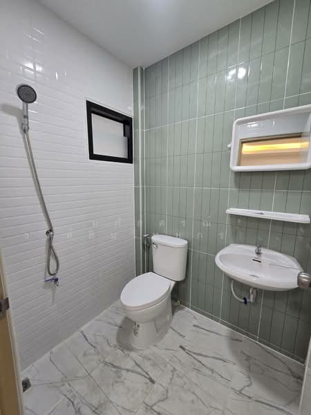 Baan Kritsana Romklao, Bangkok, Romklao Road, Min Buri, Min Buri, Bangkok, 2 Bedrooms, 80 sqm, Townhouse For Sale, by นภัสศรณ์ วงศ์สินไทยกร (นันท์), 500229150 - DDproperty.com