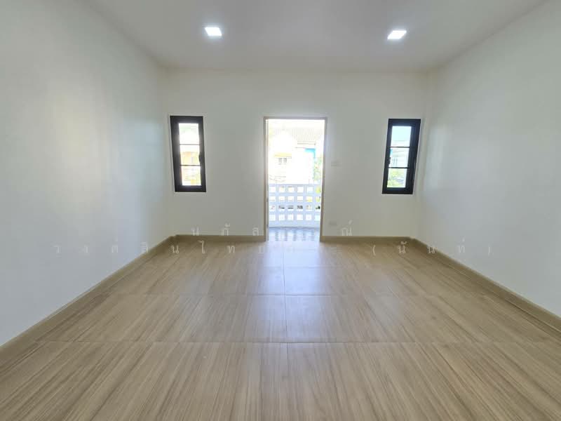 Baan Kritsana Romklao, Bangkok, Romklao Road, Min Buri, Min Buri, Bangkok, 2 Bedrooms, 80 sqm, Townhouse For Sale, by นภัสศรณ์ วงศ์สินไทยกร (นันท์), 500229150 - DDproperty.com