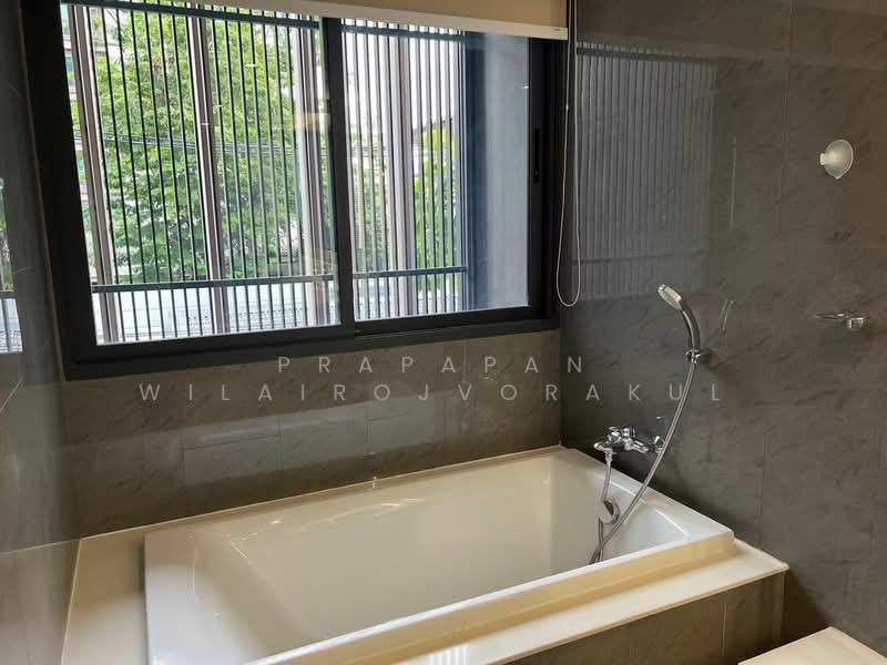 Urbitia Thonglor, Bangkok, 19 Soi Sukhumvit 36 Thonglor Road, Phra Kanong, Khlong Toei, Bangkok, 2 Bedrooms, 65 sqm, Condo For Sale, by Prapapan Wilairojvorakul, 500229161 - DDproperty.com