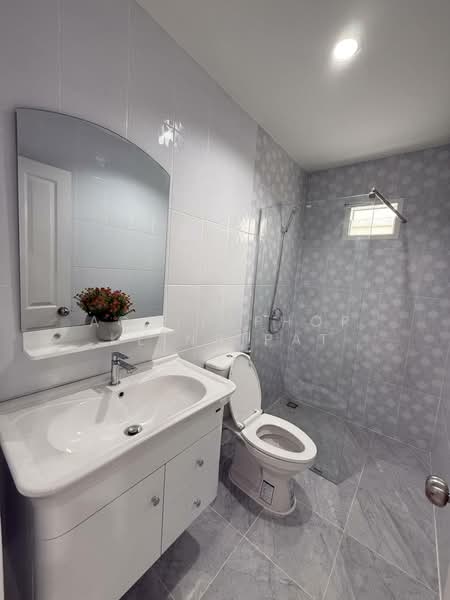 บ้าน 3-ห้องนอน, ชลบุรี, หนองปรือ, บางละมุง, ชลบุรี, 200 ตร.ม., บ้านเดี่ยว ขาย, โดย Achitaphop Klinpipat, 500229180 - DDproperty.com