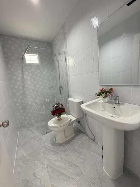 3-BR House, Chon Buri (Pattaya), Nong Pru, Bang Lamung (Pattaya), Chon Buri (Pattaya), 3 Bedrooms, 200 sqm, Single Detached House For Sale, by Achitaphop Klinpipat, 500229180 - DDproperty.com