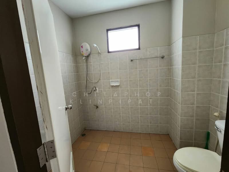 4-BR Townhouse, Chon Buri (Pattaya), Nong Pru, Bang Lamung (Pattaya), Chon Buri (Pattaya), 4 Bedrooms, 150 sqm, Townhouse For Sale, by Achitaphop Klinpipat, 500229238 - DDproperty.com