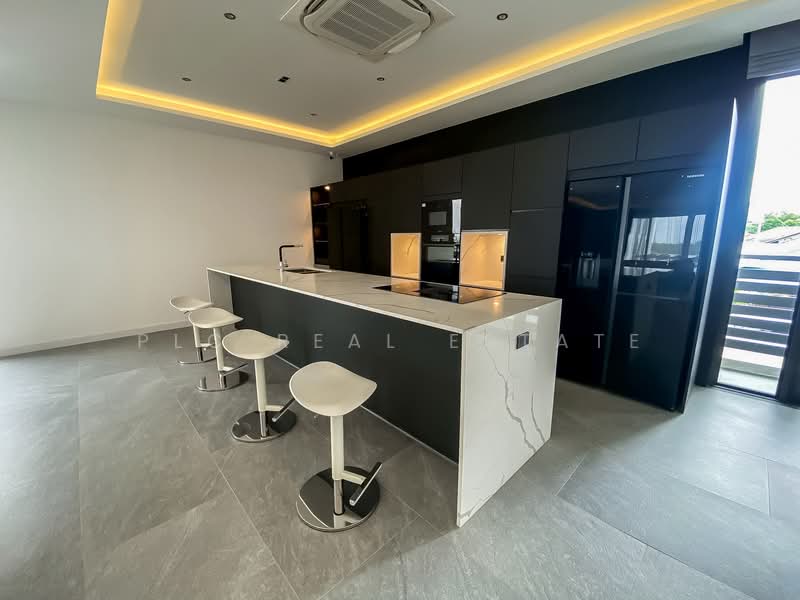 6 Bedroom Luxury Pool Villa for Sale East Pattaya, Chon Buri (Pattaya), Bang Lamung, Bang Lamung (Pattaya), Chon Buri (Pattaya), 6 Bedrooms, 1,082 sqm, Villa For Sale, by PLC real estate, 500229283 - DDproperty.com