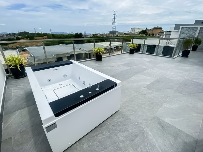 6 Bedroom Luxury Pool Villa for Sale East Pattaya, Chon Buri (Pattaya), Bang Lamung, Bang Lamung (Pattaya), Chon Buri (Pattaya), 6 Bedrooms, 1,082 sqm, Villa For Sale, by PLC real estate, 500229283 - DDproperty.com