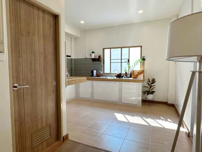 For Rent - ทาวน์เฮ้าส์ให้เช่า – ใกล้เซ็นทรัลเฟสติวัล เพียง 10 นาที ค่าเช่า 25,000 บาท / เดือน No.1H596, Chiang Mai