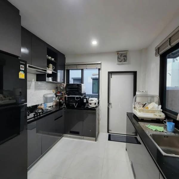The City Sukhumvit-Onnut, Bangkok, 588/2 Soi On Nut 70/1, Prawet, Prawet, Bangkok, 4 Bedrooms, 289 sqm, Single Detached House For Rent, by Vichai  Annavakulthorn, 500229303 - DDproperty.com