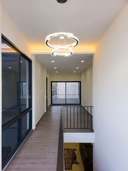 ให้เช่า - บ้าน 3-ห้องนอน, กรุงเทพ