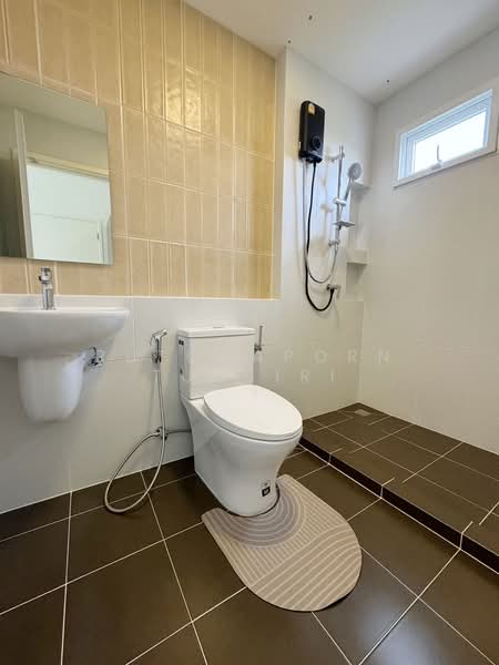 บ้านสวยในโครงการ ให้เช่า – ใกล้มหาวิทยาลัยพายัพ เพียง 5 นาที ค่าเช่า 55,000 บาท / เดือน No.6H227, เชียงใหม่, หนองป่าครั่ง, เมืองเชียงใหม่, เชียงใหม่, 150 ตร.ม., บ้านเดี่ยว ให้เช่า, โดย Rutchaporn Tunsiri, 500229312 - DDproperty.com