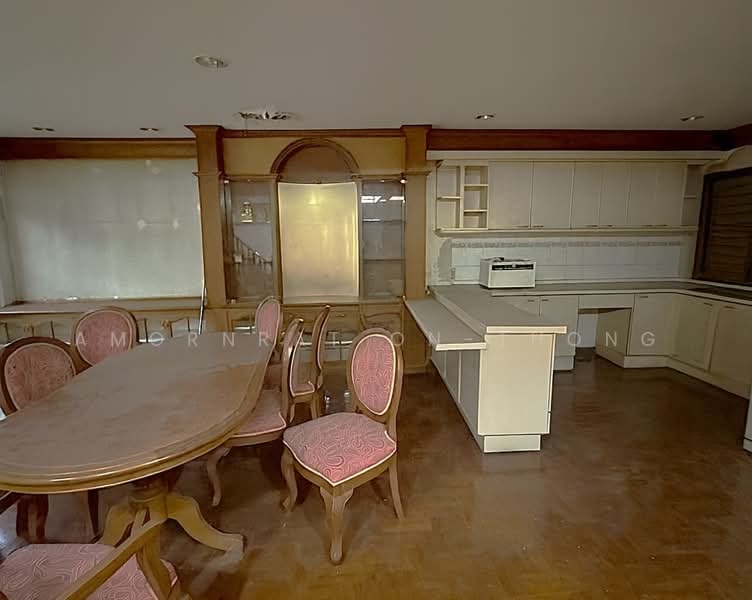 House, Bangkok, Khlong Tan Nua, Watthana, Bangkok, 5 Bedrooms, 470 sqm, Single Detached House For Rent, by Amornrat On-Thong, 500229329 - DDproperty.com