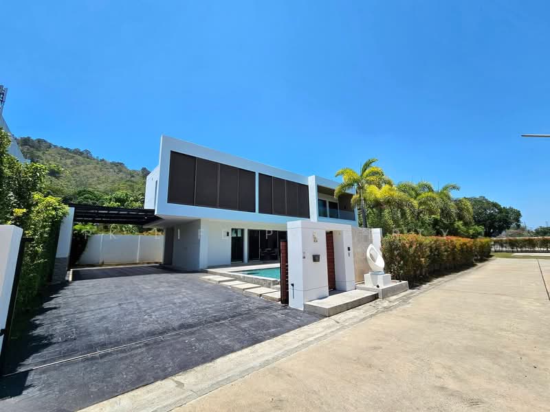 ให้เช่า - 10R0525 Pool villa for rent 3 bedroom 5 bathroom 150,000/month at muang have fully furnished, ภูเก็ต