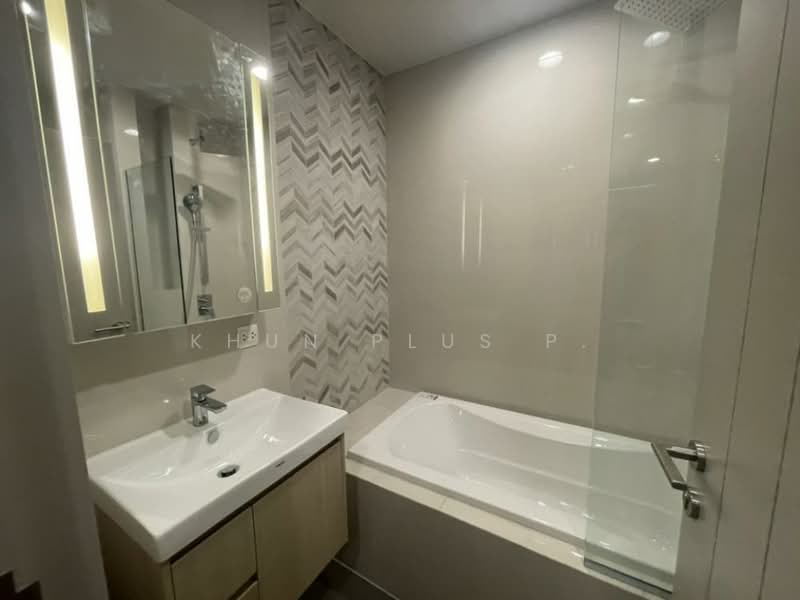 Oka Haus Sukhumvit 36, Bangkok, 3399 Rama 4 Road, Khong Tan, Khlong Toei, Bangkok, 1 Bedroom, 35 sqm, Condo For Rent, by Khun Plus P., 500229342 - DDproperty.com