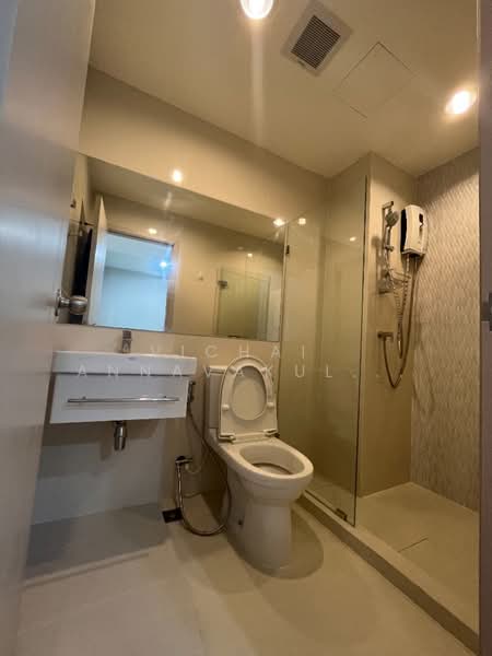 Life Pinklao, Bangkok, Boromarajonani Road, Bang Bamru, Bang Phlat, Bangkok, 1 Bedroom, 30 sqm, Condo For Rent, by Vichai  Annavakulthorn, 500229350 - DDproperty.com