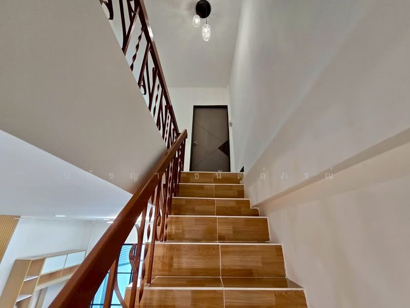 สุภาวัลย์ รามคำแหง, Bangkok, Min Buri, Min Buri, Bangkok, 2 Bedrooms, 100 sqm, Townhouse For Sale, by ปภัชญา ธนัตถ์ภรณ์, 500229370 - DDproperty.com