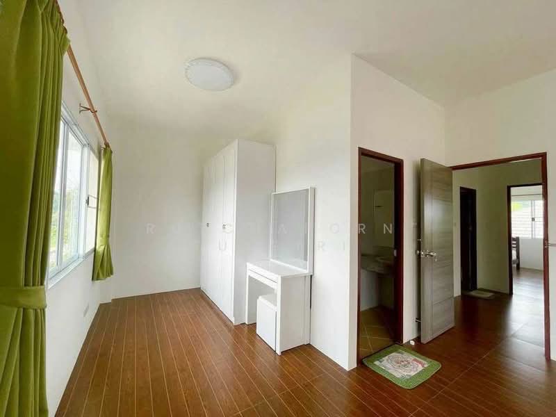 บ้านให้เช่า – ใกล้ 89 พลาซ่า | โซนหนองผึ้ง สารภี  ค่าเช่า 28,000 บาท / เดือน รหัสทรัพย์ : No.15H378, Chiang Mai, Nong Phung, Saraphi, Chiang Mai, 4 Bedrooms, 150 sqm, Single Detached House For Rent, by Rutchaporn Tunsiri, 500229395 - DDproperty.com