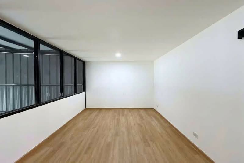 Warehouse Pattanakarn 25, Bangkok, Suan Luang, Suan Luang, Bangkok, , 114 sqm, Warehouse/Factory For Rent, by กมลกร ดาวลอย, 500229437 - DDproperty.com