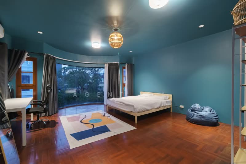 Luxury 5-Story Townhome for Rent in the Heart of Thonglor Soi 25 (SPSAD3921), Bangkok, Khlong Tan Nua, Watthana, Bangkok, 5 Bedrooms, 400 sqm, Townhouse For Rent, by Agent Pla, 500229489 - DDproperty.com