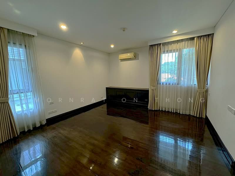 House, Bangkok, Khlong Tan Nua, Watthana, Bangkok, 4 Bedrooms, 450 sqm, Single Detached House For Rent, by Amornrat On-Thong, 500229522 - DDproperty.com