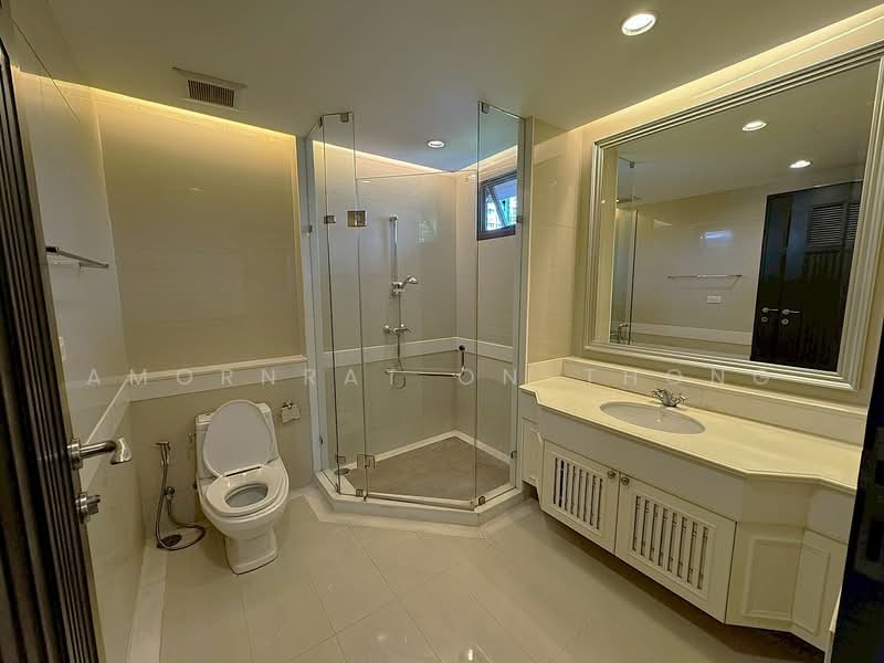 House, Bangkok, Khlong Tan Nua, Watthana, Bangkok, 4 Bedrooms, 450 sqm, Single Detached House For Rent, by Amornrat On-Thong, 500229522 - DDproperty.com