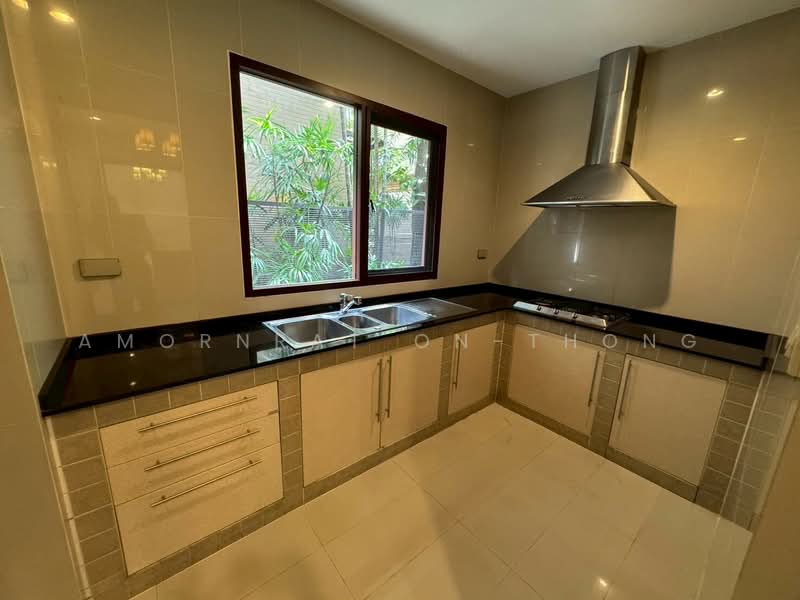 House, Bangkok, Khlong Tan Nua, Watthana, Bangkok, 4 Bedrooms, 450 sqm, Single Detached House For Rent, by Amornrat On-Thong, 500229522 - DDproperty.com
