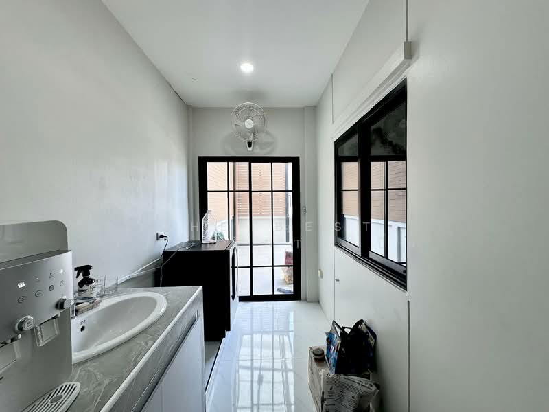 ขาย - Golden Prive Bangsaen-Nongmon : โกลเด้น พรีเว่ บางแสน-หนองมน, ชลบุรี