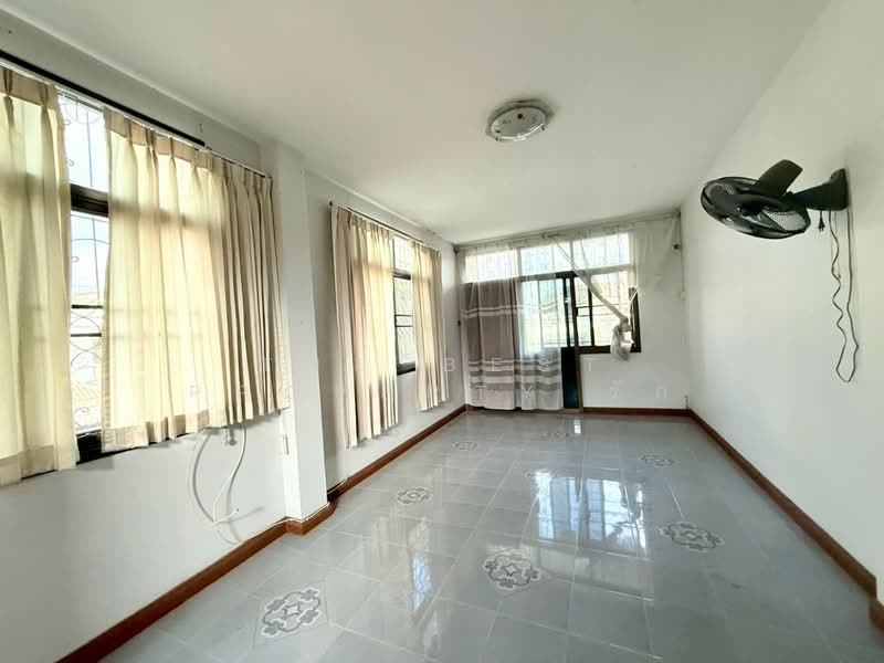 ศิลาพร เฟส1 จันทบุรี, Chanthaburi, Ko Khwang, Muang Chanthaburi, Chanthaburi, 3 Bedrooms, 150 sqm, Semi-Detached House (Twin House) For Sale, by The Best Property รัก, 500229540 - DDproperty.com