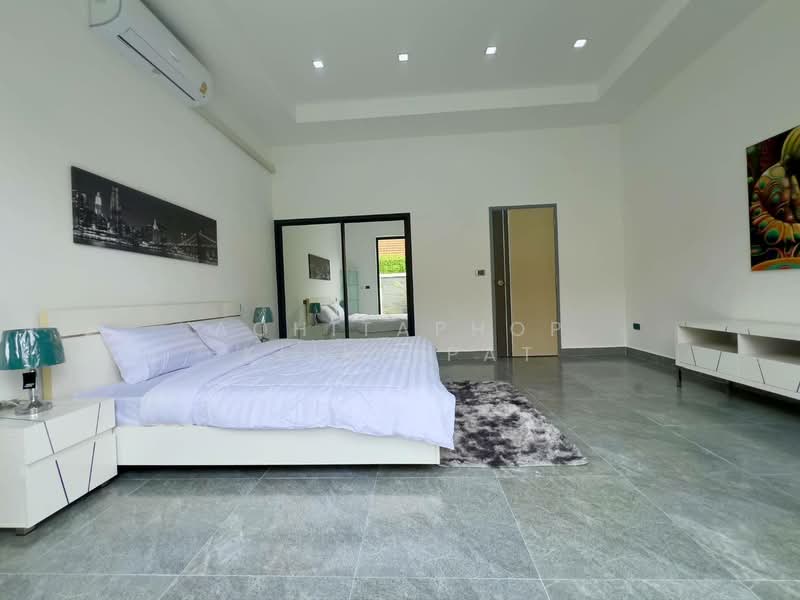 6-BR Villa, Chon Buri (Pattaya), Nong Pru, Bang Lamung (Pattaya), Chon Buri (Pattaya), 6 Bedrooms, 220 sqm, Villa For Sale, by Achitaphop Klinpipat, 500229543 - DDproperty.com