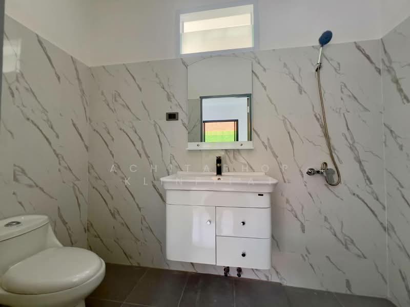 6-BR Villa, Chon Buri (Pattaya), Nong Pru, Bang Lamung (Pattaya), Chon Buri (Pattaya), 6 Bedrooms, 220 sqm, Villa For Sale, by Achitaphop Klinpipat, 500229543 - DDproperty.com