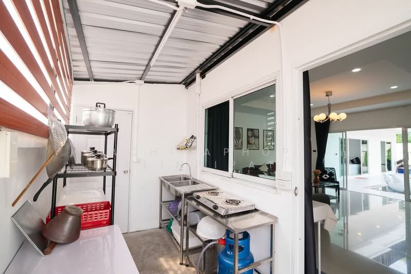 6-BR Villa, Chon Buri (Pattaya), Huai Yai, Bang Lamung (Pattaya), Chon Buri (Pattaya), 6 Bedrooms, 446 sqm, Villa For Rent, by Achitaphop Klinpipat, 500229562 - DDproperty.com