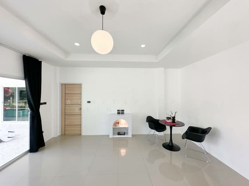 6-BR Villa, Chon Buri (Pattaya), Huai Yai, Bang Lamung (Pattaya), Chon Buri (Pattaya), 6 Bedrooms, 446 sqm, Villa For Rent, by Achitaphop Klinpipat, 500229562 - DDproperty.com