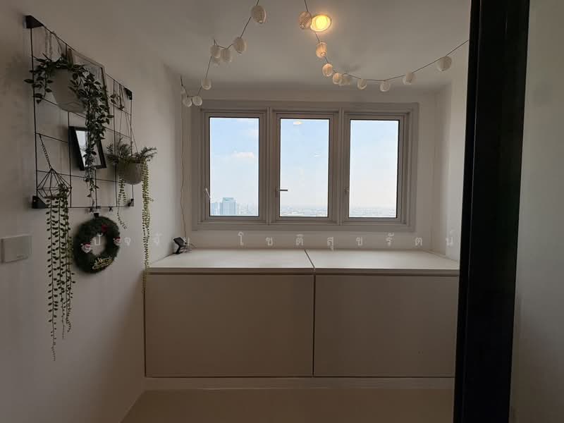 XT Huaikhwang, Bangkok, 244 Ratchadaphisek Road, Huai Khwang, Huai Khwang, Bangkok, 1 Bedroom, 35 sqm, Condo For Rent, by ปัจจัย โชติสุขรัตน์, 500229581 - DDproperty.com