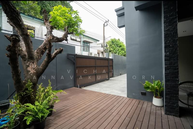 For Rent - 4-BR House, Bangkok