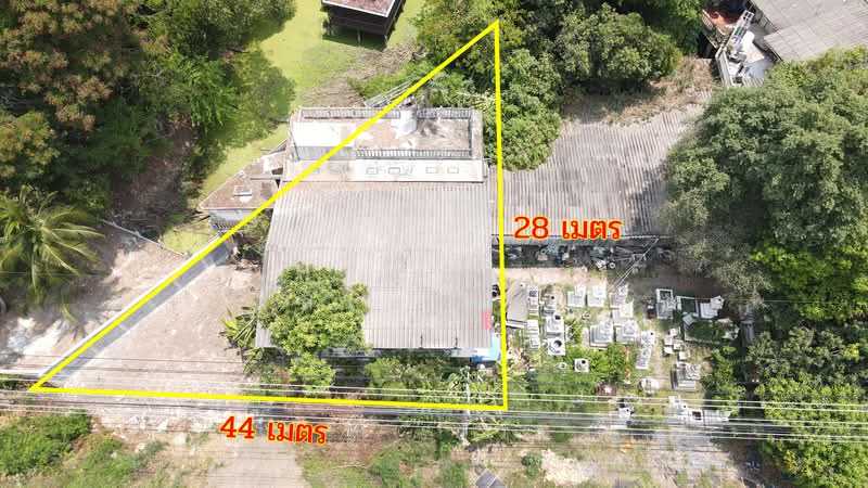 For Sale - Prime land plot of 130 sq.wa. (approximately 230 sq.m.), with a beautiful 44-meter frontage on Highw, Pathum Thani