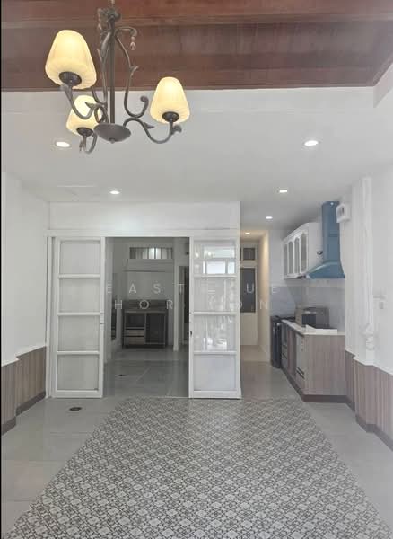 ให้เช่า - Shophouse Area Ratchada, กรุงเทพ