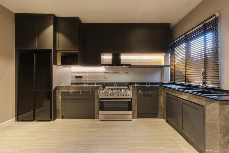 undefined, Chon Buri (Pattaya), Nong Pru, Bang Lamung (Pattaya), Chon Buri (Pattaya), 8 Bedrooms, 660 sqm, Villa For Rent, by Achitaphop Klinpipat, 500229657 - DDproperty.com