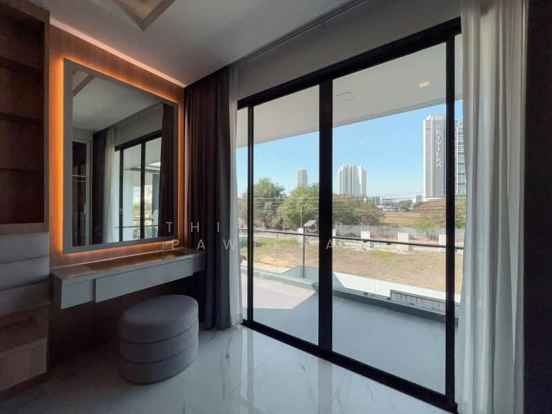 6-BR Villa, Chon Buri (Pattaya), Nong Pru, Bang Lamung (Pattaya), Chon Buri (Pattaya), 6 Bedrooms, 540 sqm, Villa For Sale, by Thitiporn Pawikham, 500229684 - DDproperty.com