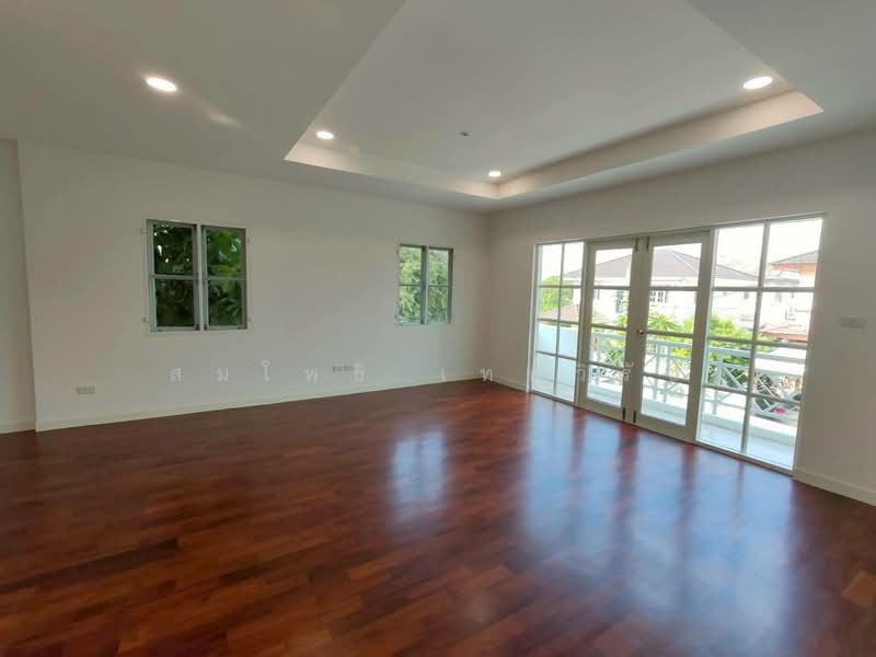 ขาย - Nantawan Ramintra-Watcharaphon : นันทวัน รามอินทรา-วัชรพล, กรุงเทพ