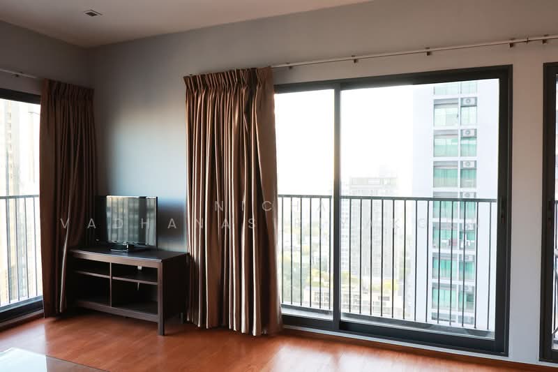Noble Remix, Bangkok, 772 Soi Sukhumvit 36, Sukhumvit Road, Khong Tan, Khlong Toei, Bangkok, 1 Bedroom, 62 sqm, Condo For Rent, by Nicha Vadhanasiriyakorn, 500229740 - DDproperty.com