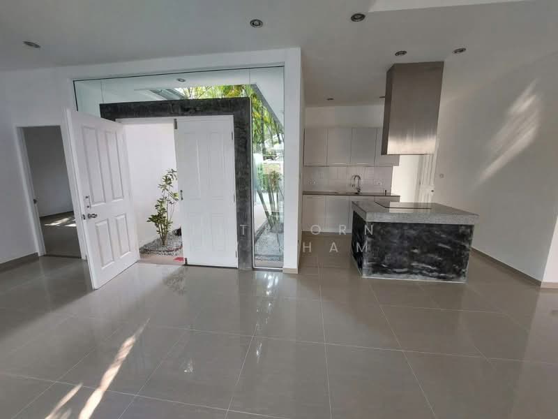 3-BR Villa, Chon Buri (Pattaya), Huai Yai, Bang Lamung (Pattaya), Chon Buri (Pattaya), 3 Bedrooms, 150 sqm, Villa For Sale, by Thitiporn Pawikham, 500229743 - DDproperty.com