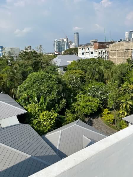 4-BR Townhouse, Bangkok, Khlong Ton Sai, Khlong San, Bangkok, 4 Bedrooms, 200 sqm, Townhouse For Sale, by Nuttharom Linla, 500229744 - DDproperty.com