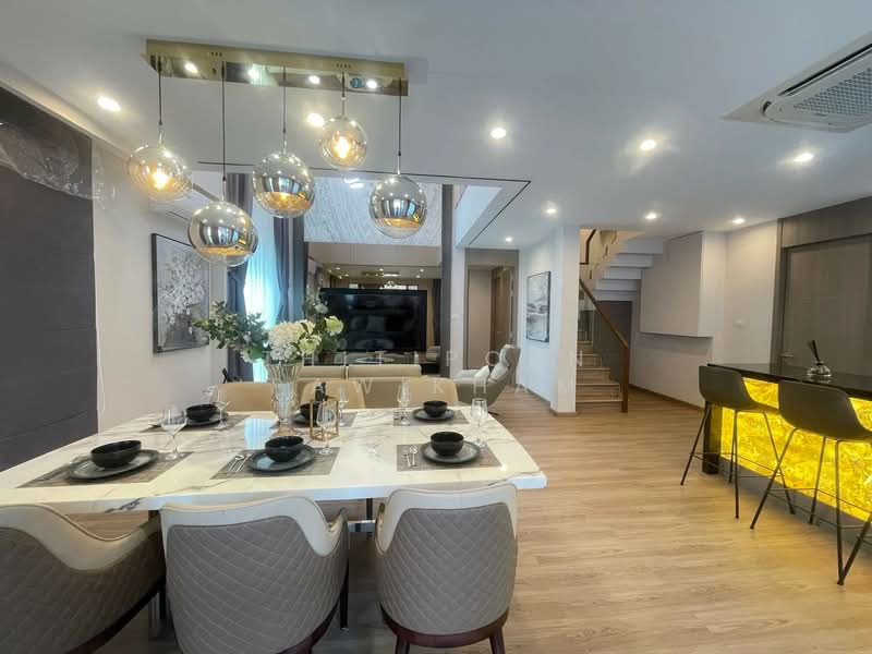 4-BR Villa, Chon Buri (Pattaya), Nong Pru, Bang Lamung (Pattaya), Chon Buri (Pattaya), 4 Bedrooms, 236 sqm, Villa For Sale, by Thitiporn Pawikham, 500229745 - DDproperty.com