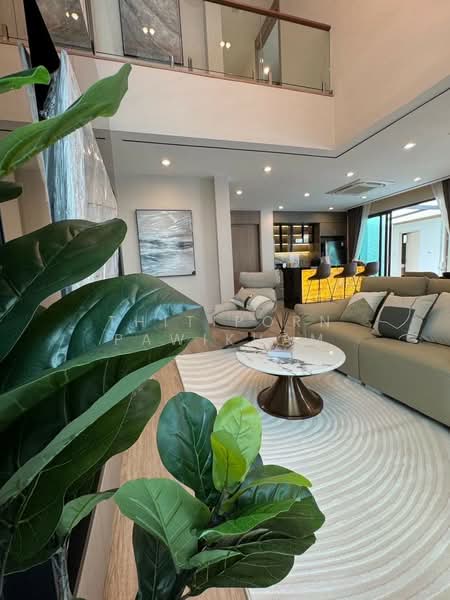 4-BR Villa, Chon Buri (Pattaya), Nong Pru, Bang Lamung (Pattaya), Chon Buri (Pattaya), 4 Bedrooms, 236 sqm, Villa For Sale, by Thitiporn Pawikham, 500229745 - DDproperty.com