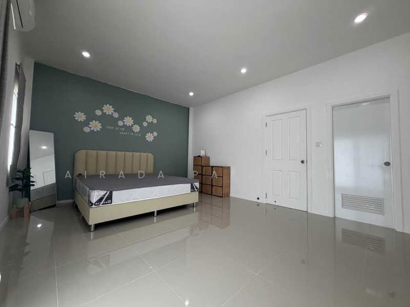 Patagonia 5 Ramintra-Safari, Bangkok, VP65+6Q9 หมู่บ้านพาทาโกเนีย, Min Buri, Min Buri, Bangkok, 4 Bedrooms, 120 sqm, Townhouse For Rent, by Airada Parasarn, 500229773 - DDproperty.com