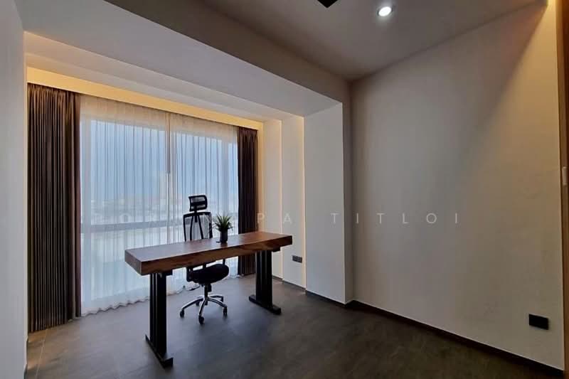 ขาย - Sombat Pattaya Condotel : สมบัติ พัทยา คอนโดเทล, ชลบุรี