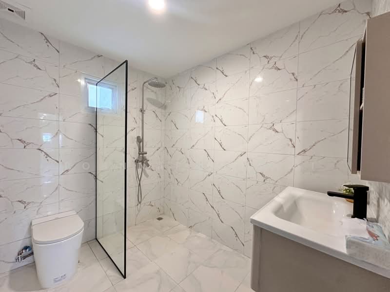 ready-to-move-in pool villa in Srisuk Village Pattaya, Chon Buri (Pattaya), Na Kloe, Bang Lamung (Pattaya), Chon Buri (Pattaya), 4 Bedrooms, 250 sqm, Single Detached House For Sale, by Pornnapa Titloi, 500229820 - DDproperty.com