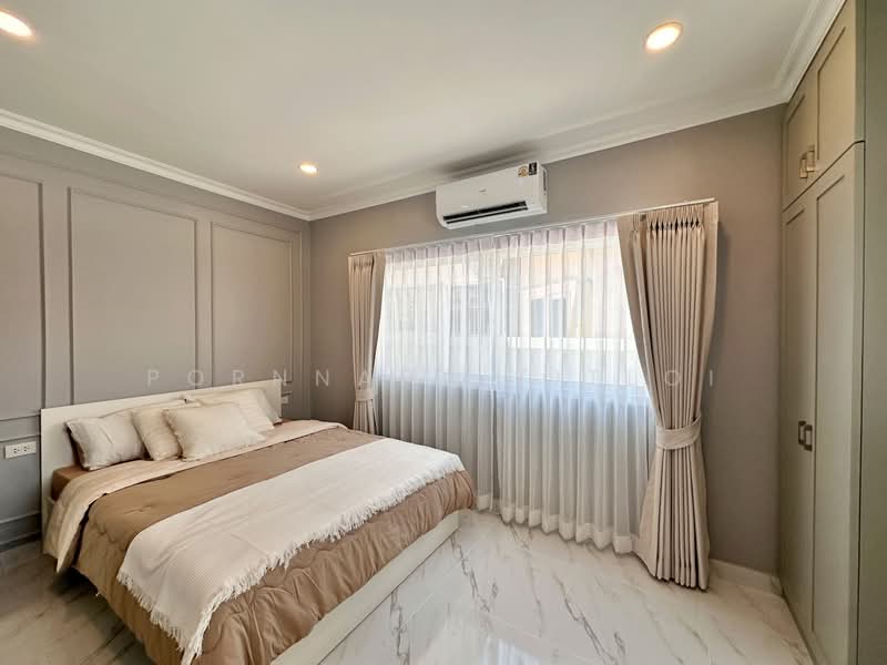 ready-to-move-in pool villa in Srisuk Village Pattaya, Chon Buri (Pattaya), Na Kloe, Bang Lamung (Pattaya), Chon Buri (Pattaya), 4 Bedrooms, 250 sqm, Single Detached House For Sale, by Pornnapa Titloi, 500229820 - DDproperty.com