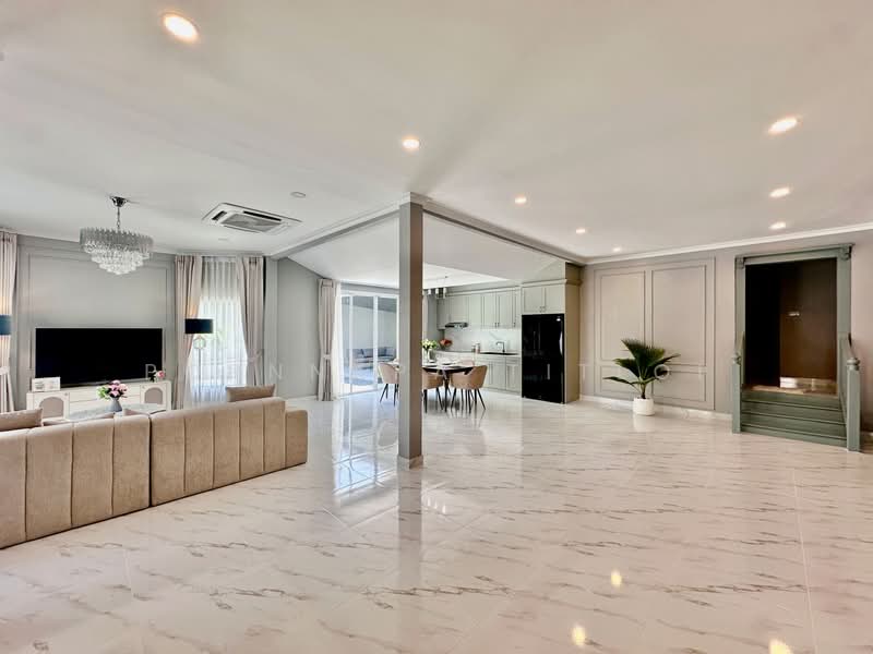 ready-to-move-in pool villa in Srisuk Village Pattaya, Chon Buri (Pattaya), Na Kloe, Bang Lamung (Pattaya), Chon Buri (Pattaya), 4 Bedrooms, 250 sqm, Single Detached House For Sale, by Pornnapa Titloi, 500229820 - DDproperty.com