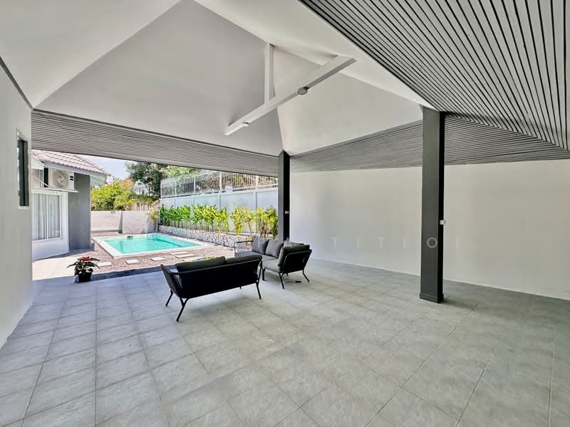 ready-to-move-in pool villa in Srisuk Village Pattaya, Chon Buri (Pattaya), Na Kloe, Bang Lamung (Pattaya), Chon Buri (Pattaya), 4 Bedrooms, 250 sqm, Single Detached House For Sale, by Pornnapa Titloi, 500229820 - DDproperty.com